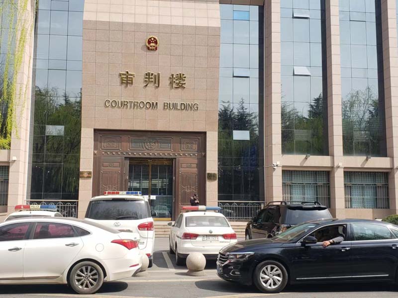 因错误认定自首或立功而减轻处罚重审后能否加重刑罚？普陀刑事律师告诉您